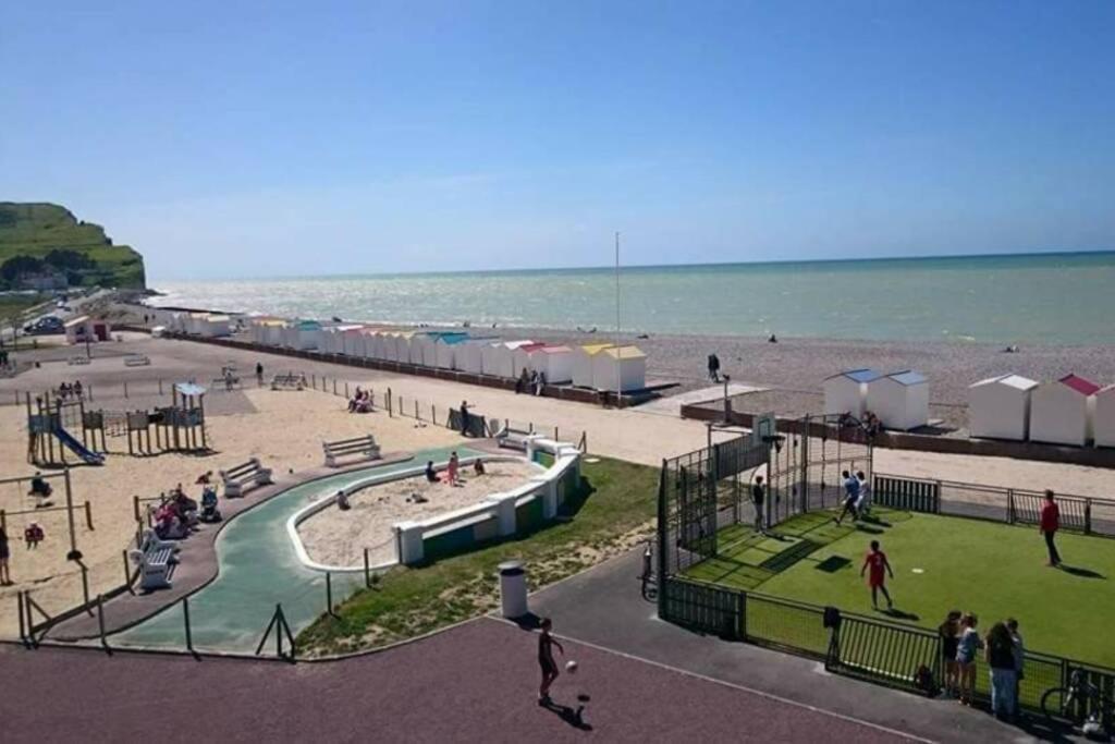 Rez de jardin vue mer Costa Bella Criel-sur-Mer Extérieur photo