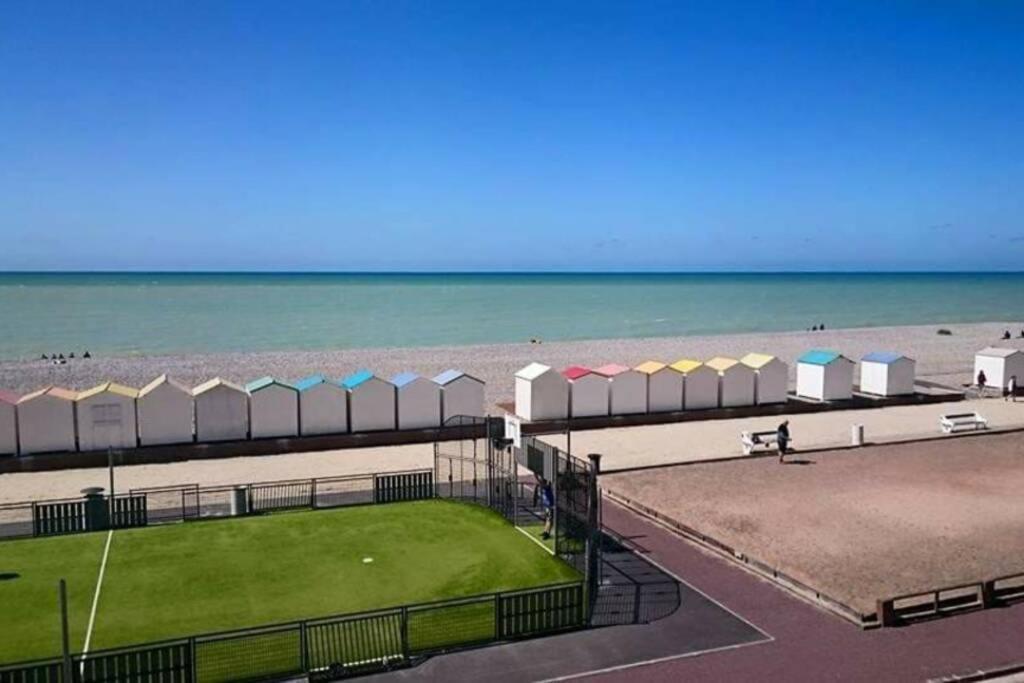 Rez de jardin vue mer Costa Bella Criel-sur-Mer Extérieur photo